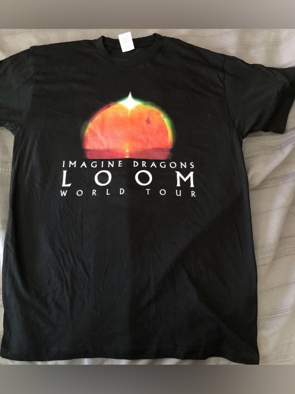 Imagine Dragons 2024 Loom World Tour Tshirt Men’s sz L Pop Rock Music NEW
